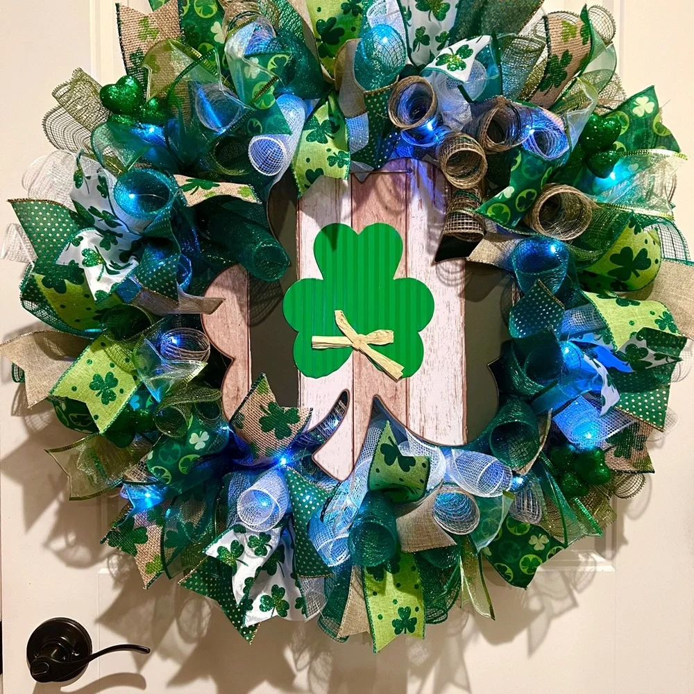 Handmade St. Patrick’s Shamrock Ribbon Prelit Wreath 26 ins LED XLW3